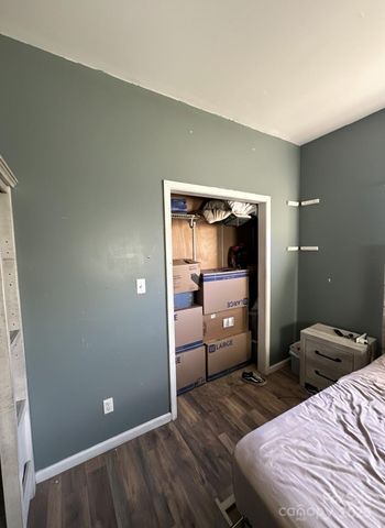 120 N Bear Creek Road, Asheville, NC 28806