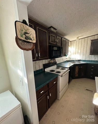 120 N Bear Creek Road, Asheville, NC 28806