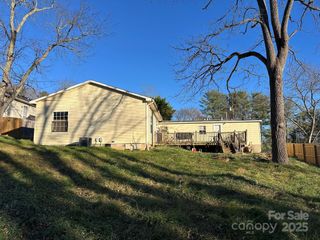 120 N Bear Creek Road, Asheville, NC 28806