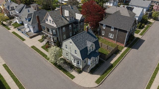 381 Park St, New Bedford, MA 02740