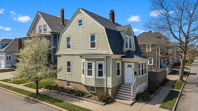 381 Park St, New Bedford, MA 02740