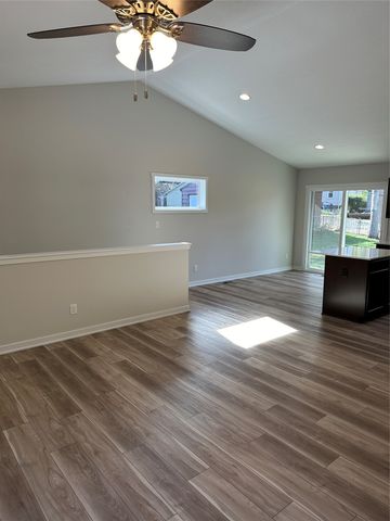 405 NE 43 Avenue, Des Moines, IA 50313