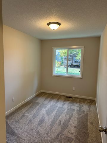 405 NE 43 Avenue, Des Moines, IA 50313