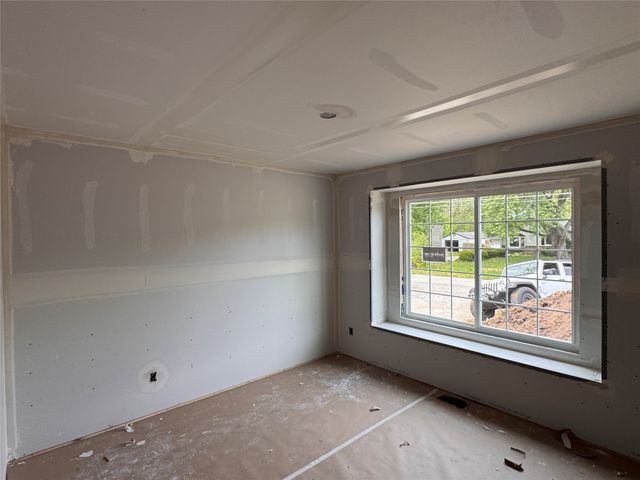 405 NE 43 Avenue, Des Moines, IA 50313