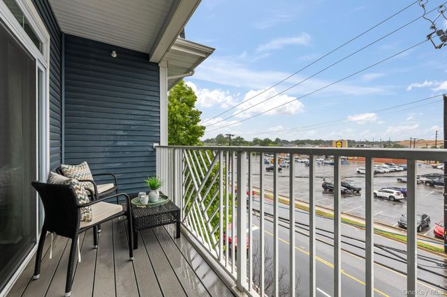 222 Marina Pointe Drive, East Rockaway, NY 11518