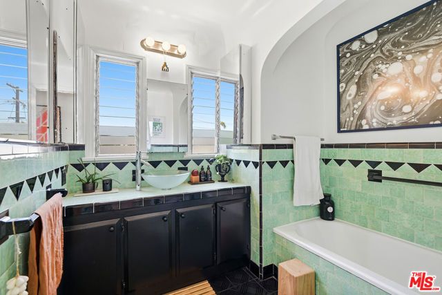 1149 S Crescent Heights Boulevard, Los Angeles, CA 90035