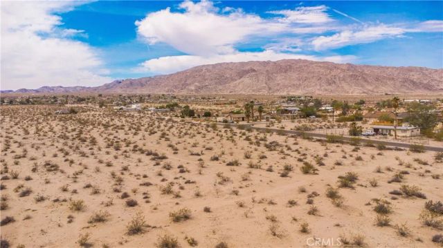 3112 Sullivan, 29 Palms, CA 92277