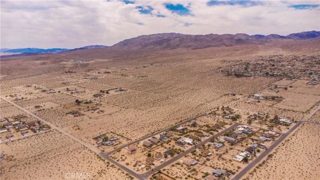 3112 Sullivan, 29 Palms, CA 92277
