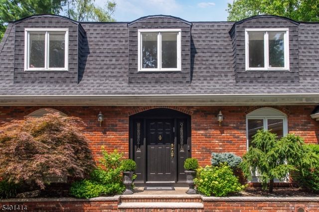 50 Edwards Rd, Clifton City, NJ 07013