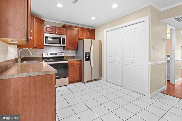 2208 NOTELY LN, Crofton, MD 21114