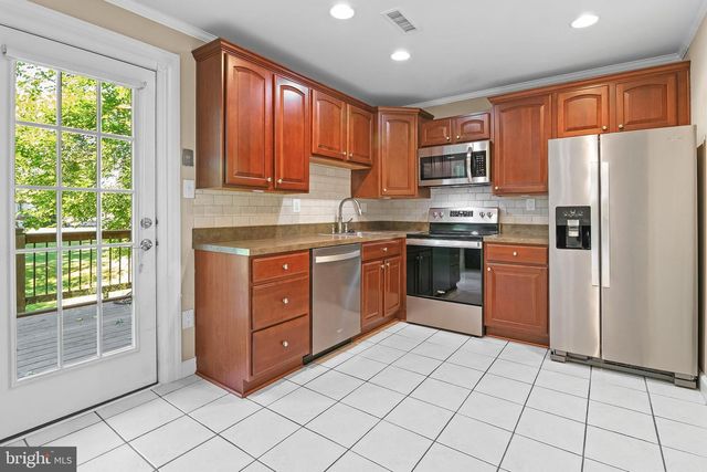 2208 NOTELY LN, Crofton, MD 21114