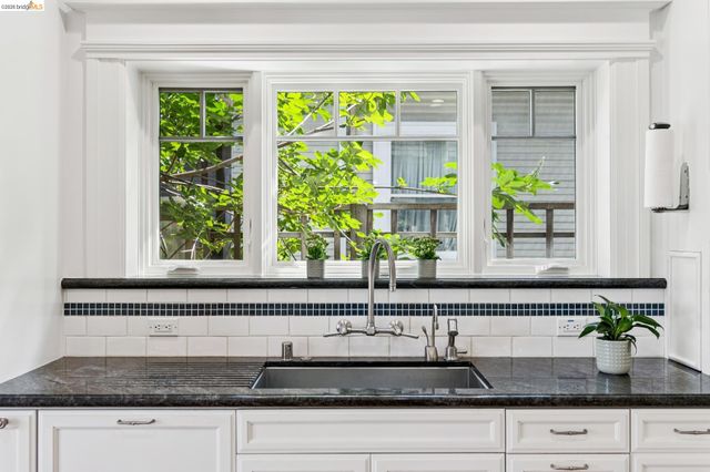 2035 Francisco St, Berkeley, CA 94709