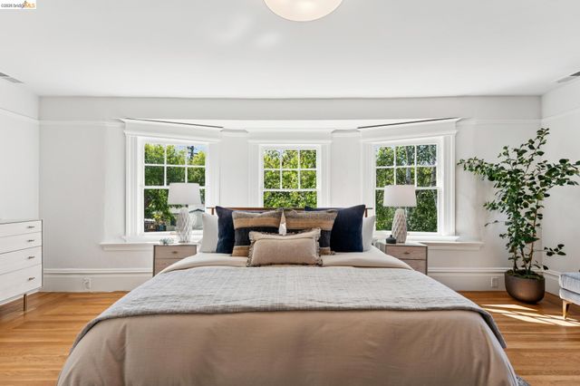 2035 Francisco St, Berkeley, CA 94709