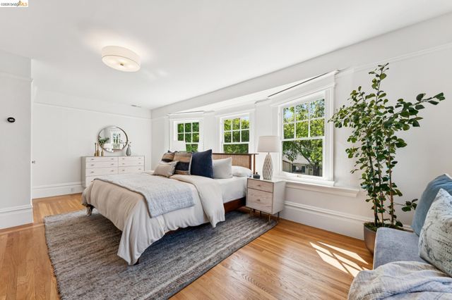 2035 Francisco St, Berkeley, CA 94709