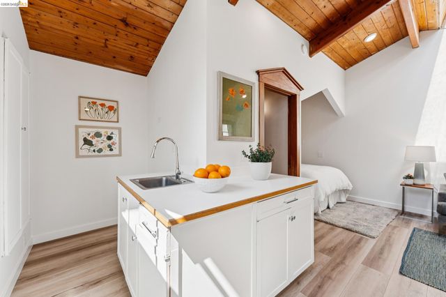 2035 Francisco St, Berkeley, CA 94709