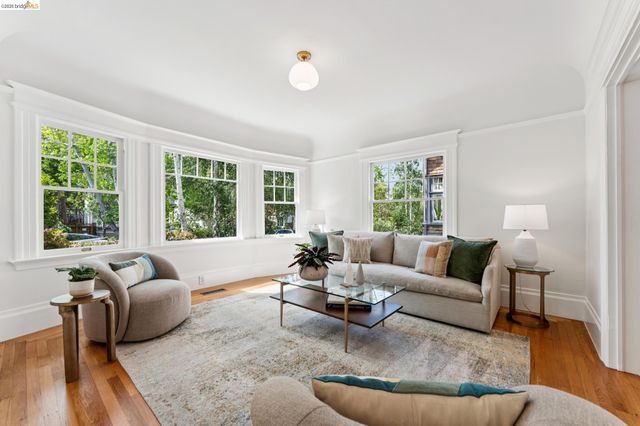 2035 Francisco St, Berkeley, CA 94709