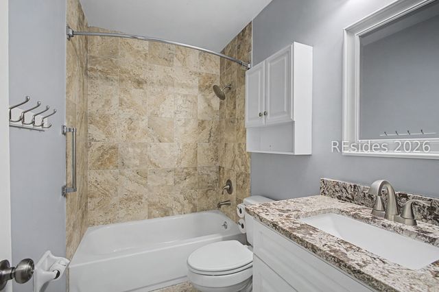 96 Mathews Dr Apt 157, Hilton Head Island, SC 29926