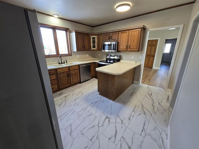 114 Woodward Avenue, Chippewa Falls, WI 54729