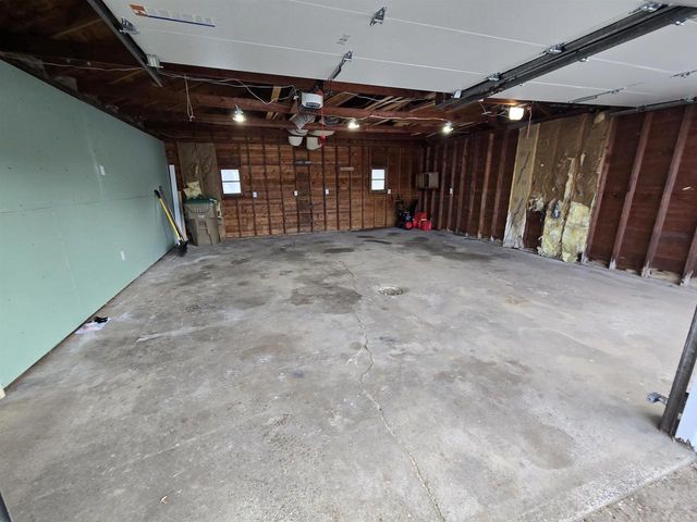 114 Woodward Avenue, Chippewa Falls, WI 54729