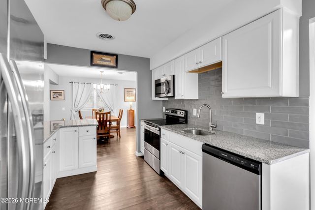 49 Chelsea Drive 73, Whiting, NJ 08759
