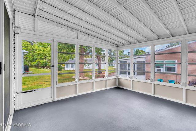 49 Chelsea Drive 73, Whiting, NJ 08759