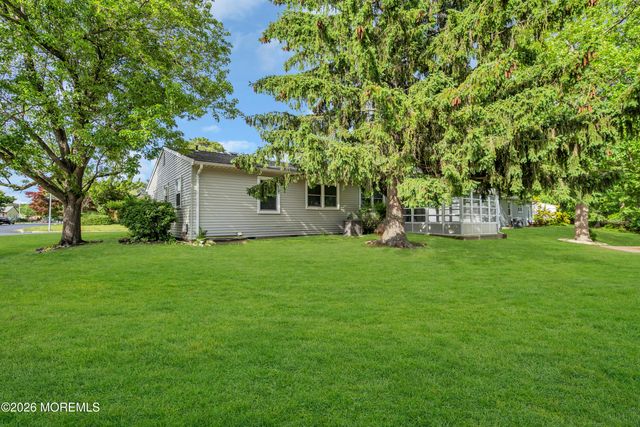 49 Chelsea Drive 73, Whiting, NJ 08759