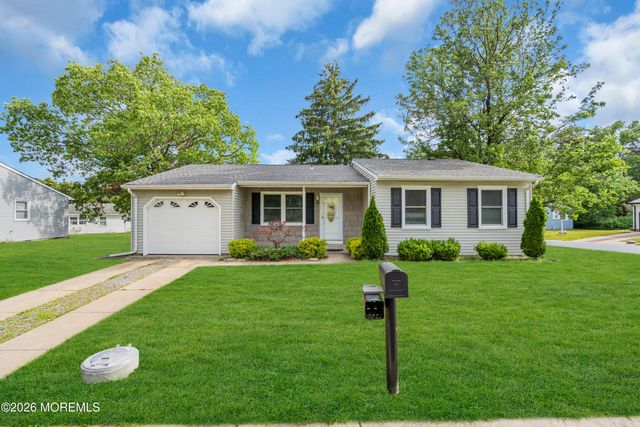 49 Chelsea Drive 73, Whiting, NJ 08759