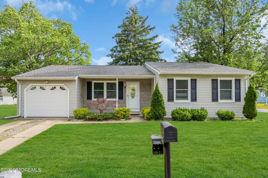 49 Chelsea Drive 73, Whiting, NJ 08759