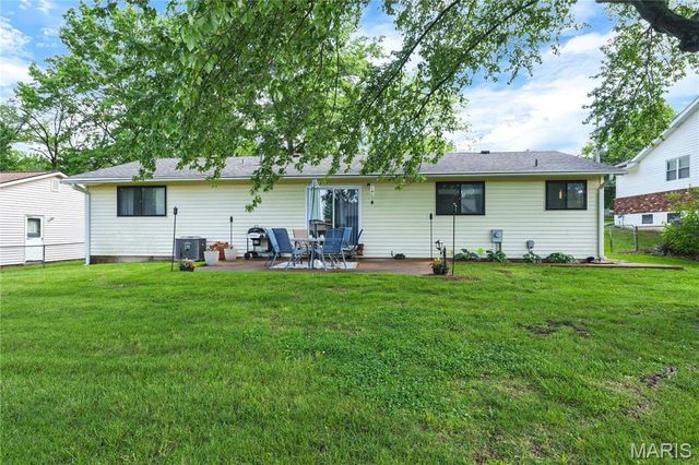 2609 Yaeger Road, Unincorporated, MO 63129