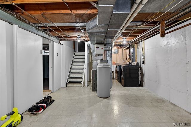 1009 Pasadena Avenue, Niagara Falls, NY 14304