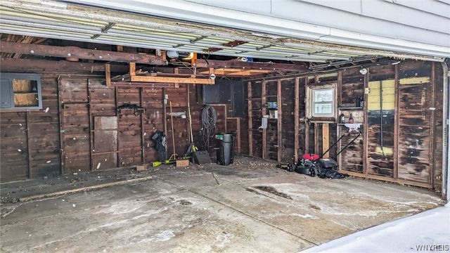 1009 Pasadena Avenue, Niagara Falls, NY 14304