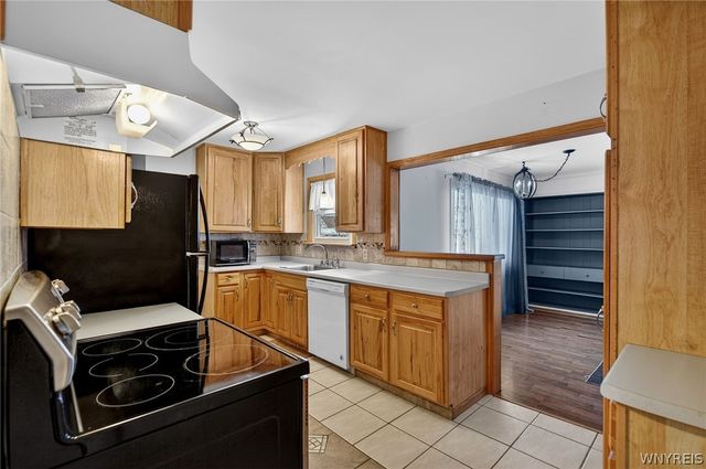 1009 Pasadena Avenue, Niagara Falls, NY 14304