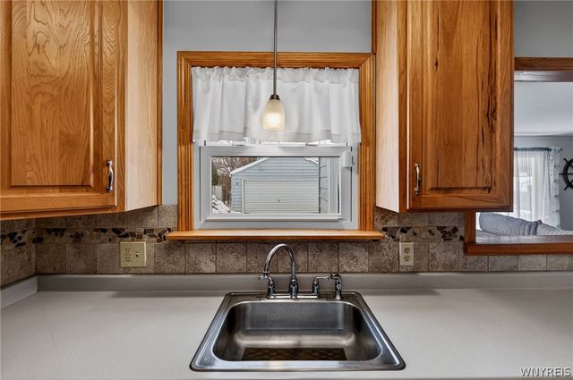 1009 Pasadena Avenue, Niagara Falls, NY 14304