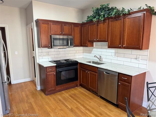 1632 Peninsula Court, Canton, MI 48187