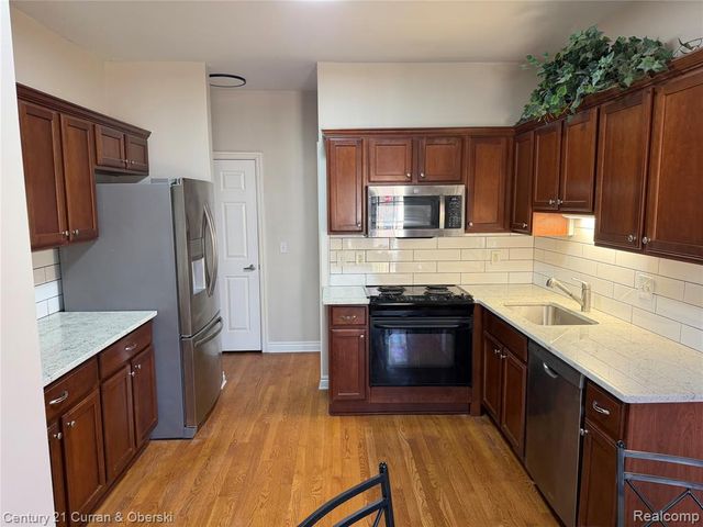 1632 Peninsula Court, Canton, MI 48187