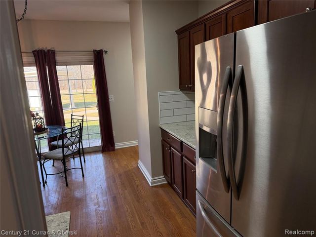 1632 Peninsula Court, Canton, MI 48187