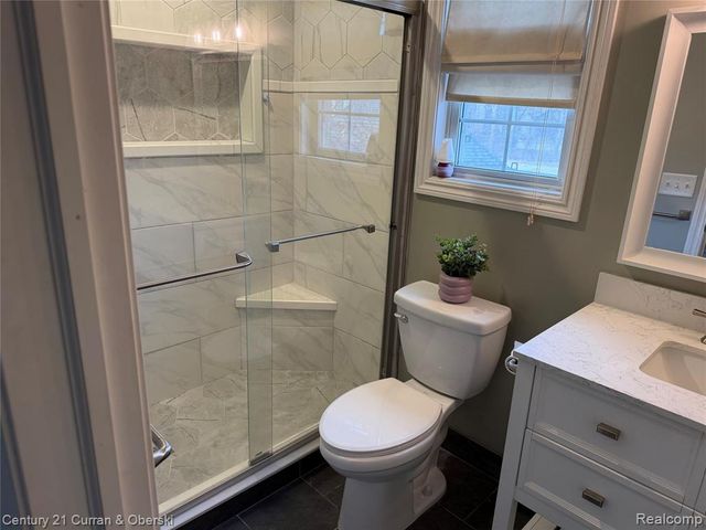 1632 Peninsula Court, Canton, MI 48187