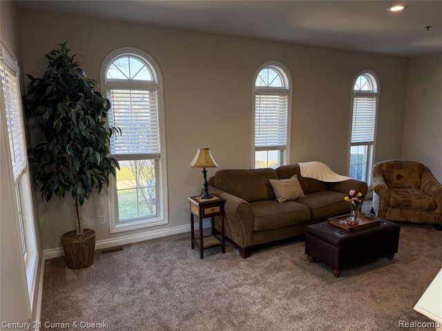 1632 Peninsula Court, Canton, MI 48187