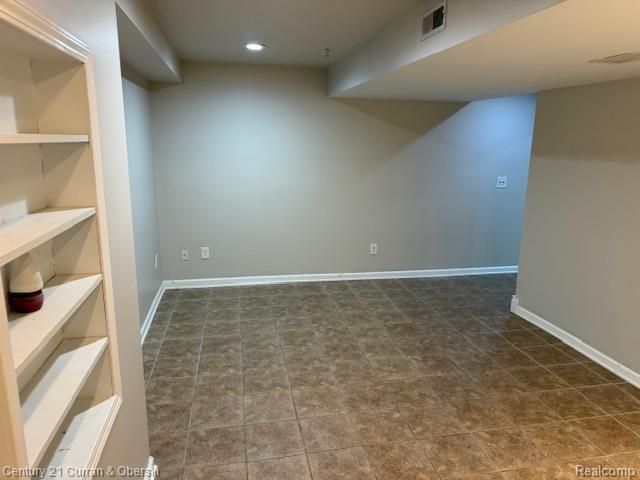 1632 Peninsula Court, Canton, MI 48187