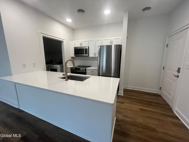 60 Weibel Avenue 4FL103, Saratoga Springs, NY 12866