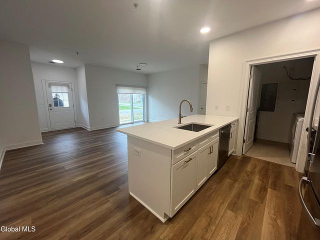 60 Weibel Avenue 4FL103, Saratoga Springs, NY 12866