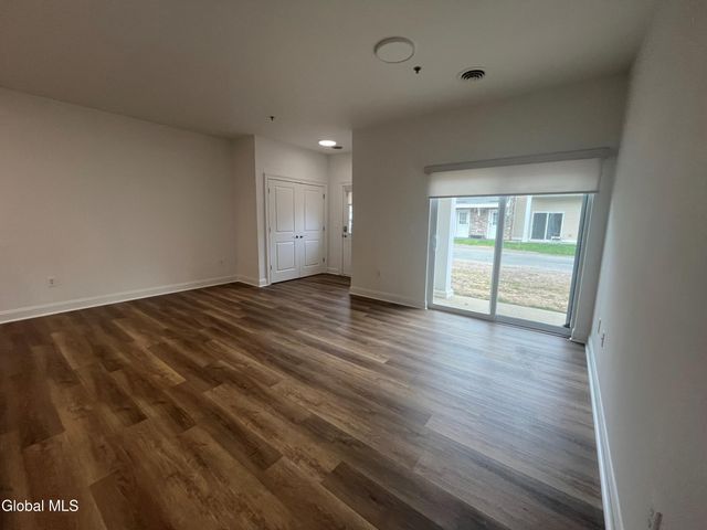 60 Weibel Avenue 4FL103, Saratoga Springs, NY 12866