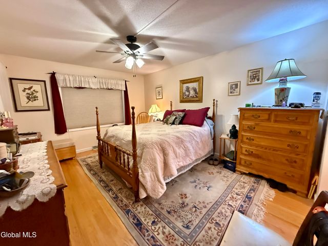 4 Gentry Lane, Queensbury, NY 12804