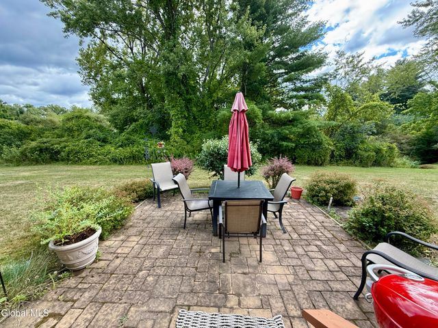 4 Gentry Lane, Queensbury, NY 12804