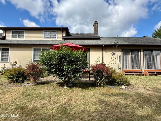 4 Gentry Lane, Queensbury, NY 12804