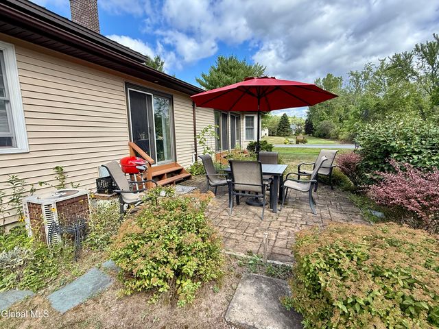 4 Gentry Lane, Queensbury, NY 12804