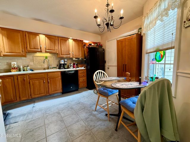 4 Gentry Lane, Queensbury, NY 12804