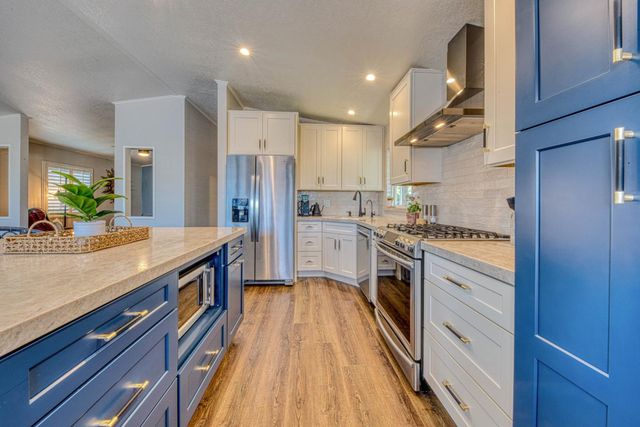 700 Briggs Avenue 83, Pacific Grove, CA 93950
