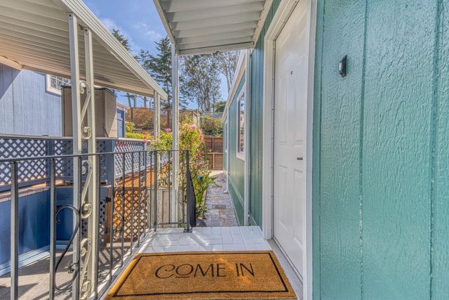 700 Briggs Avenue 83, Pacific Grove, CA 93950