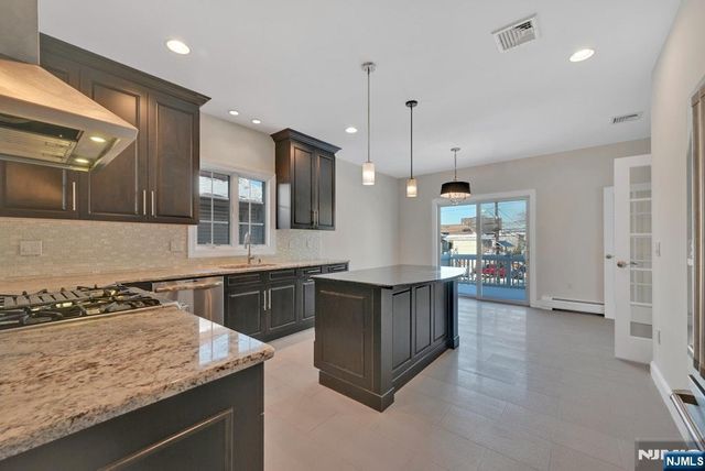 1545 12th Street, Fort Lee, NJ 07024